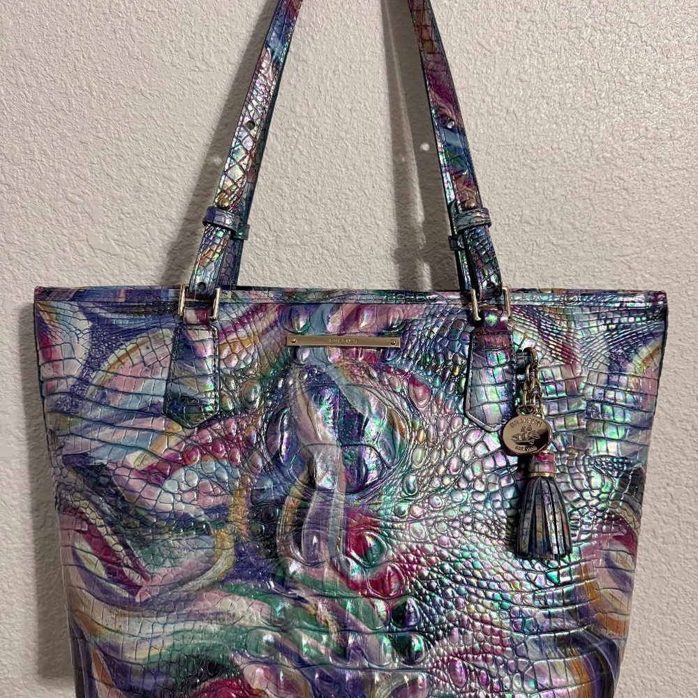Brahmin Medium Asher  Genuine Leather